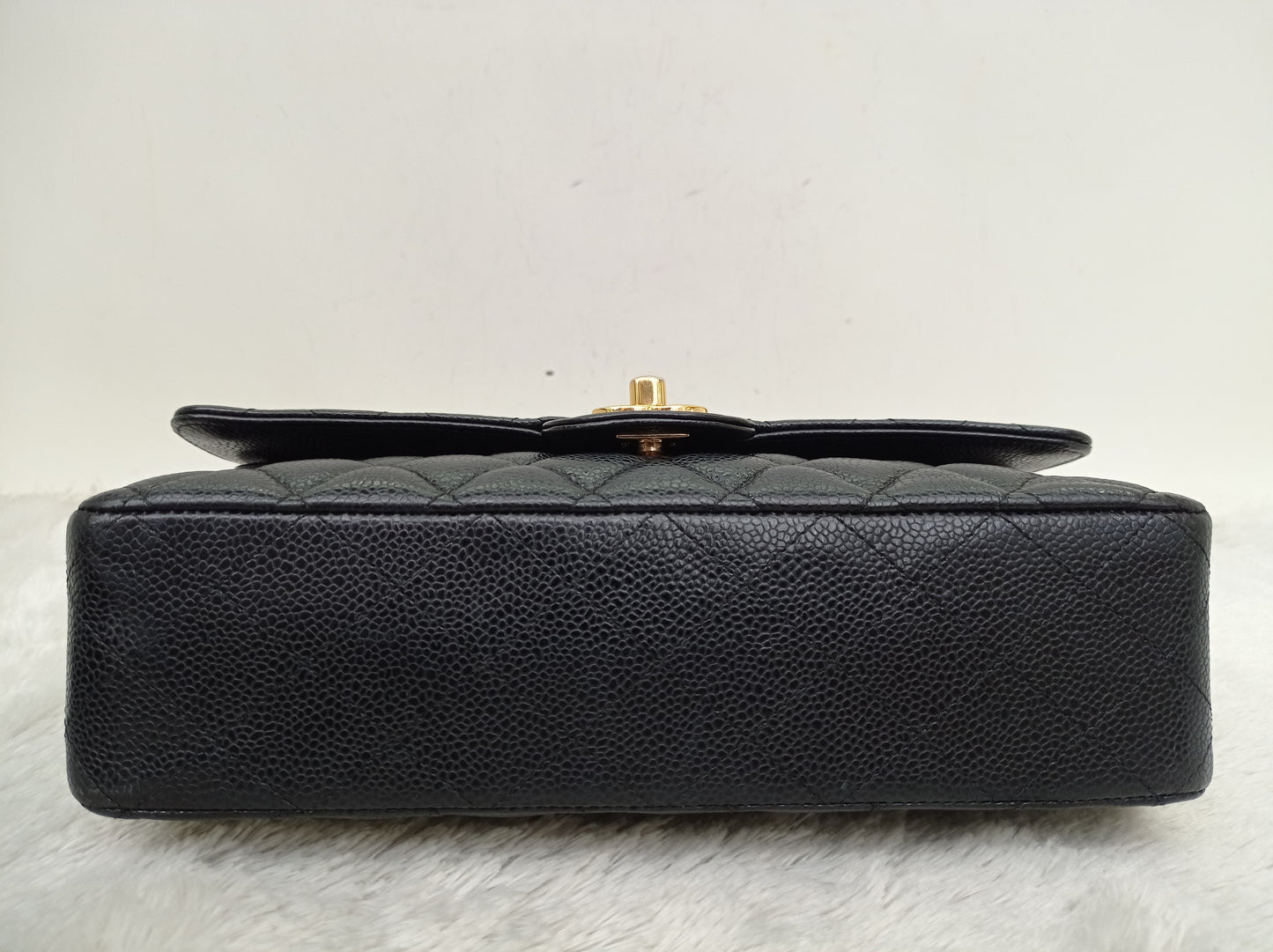 Chanel Medium Caviar Black GHW DF #20