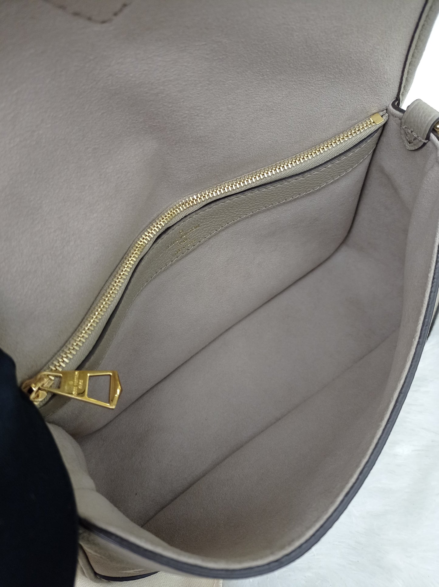 LV Diane PM ST NM Monogram Empreinte Creme Tourterelle (CHIP)