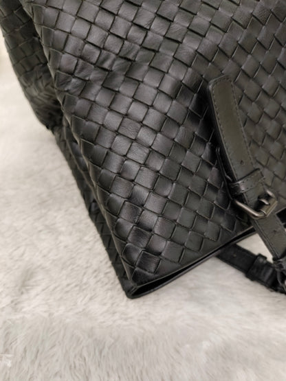 Bottega Veneta Intrecciato Medium Roma Black RHW 2010