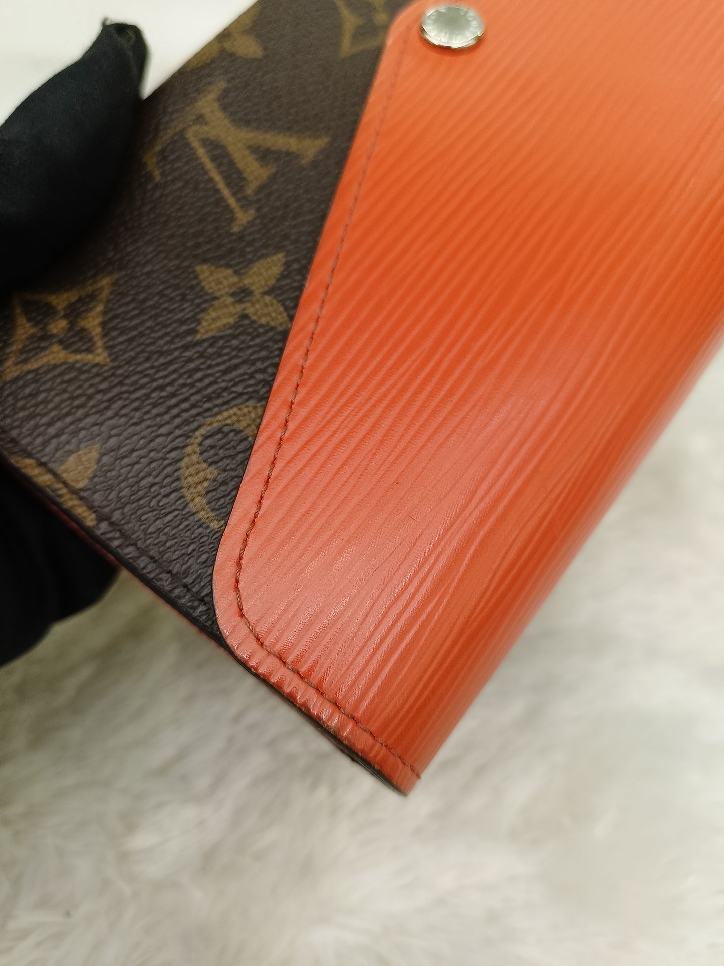 LV Portefeuille Marie Lou Long Wallet Monogram Epi Piment 2014