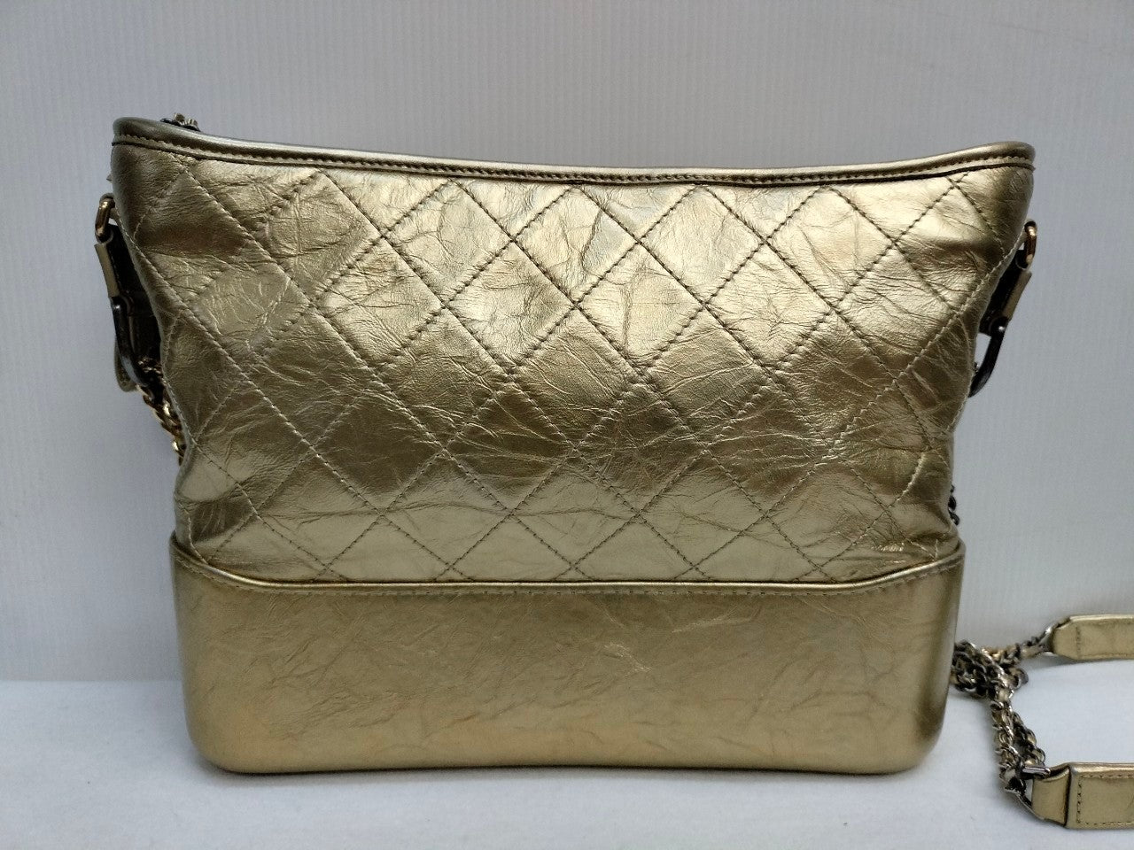 Chanel Gabrielle Medium Calfskin Gold #23 Size 28x21x9cm