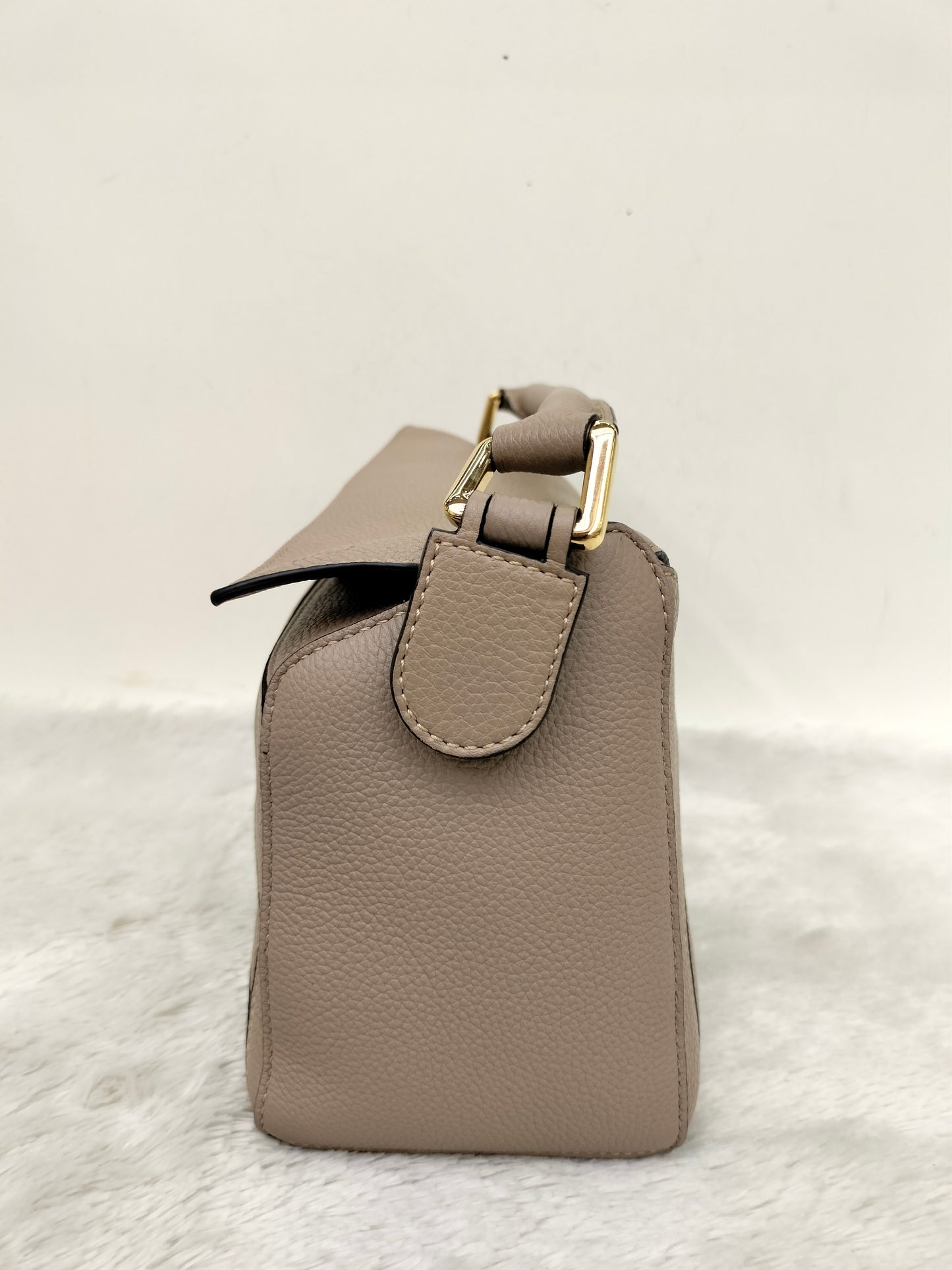 Loewe Puzzle Small Grained Sand GHW 2021