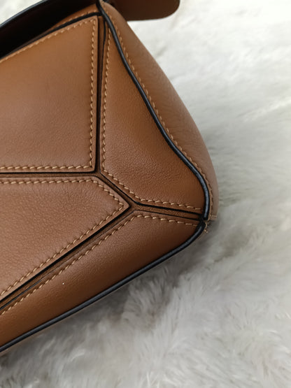 Loewe Puzzle Small Calfskin Tan SHW 2022