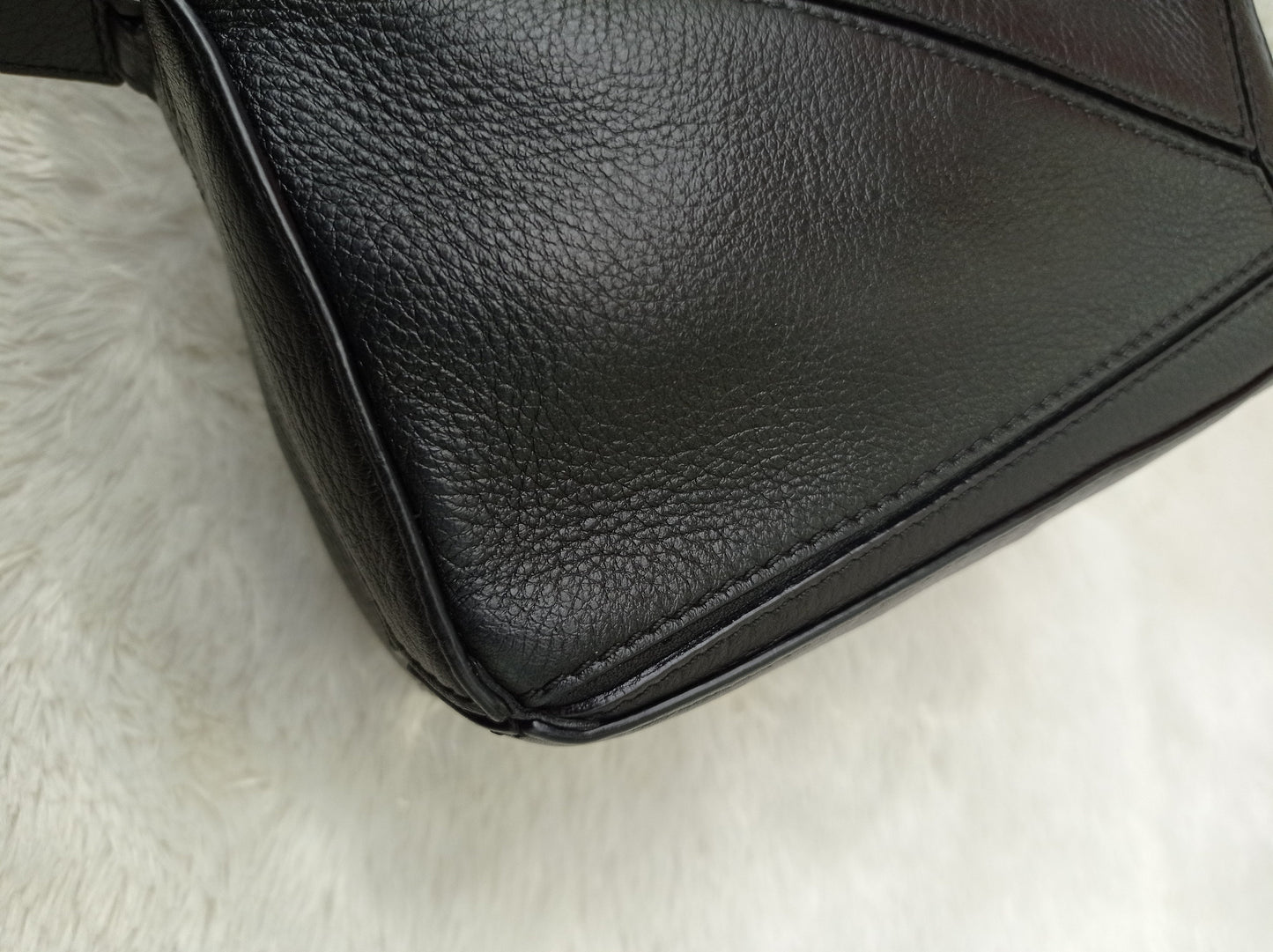 Loewe Puzzle Mini Black SHW 2022