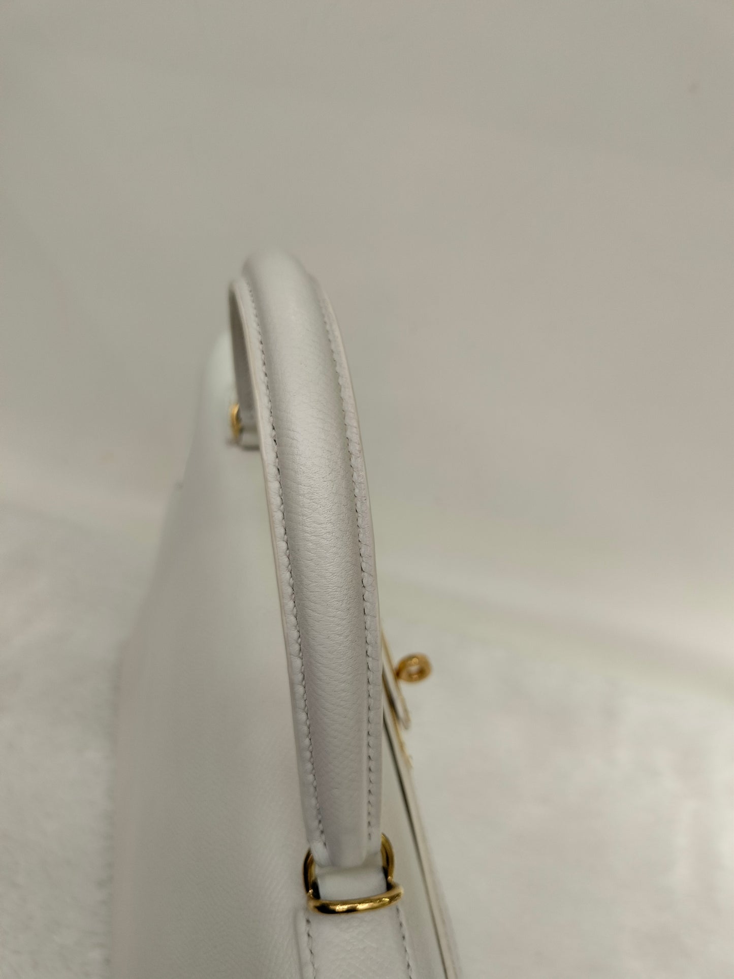 K35 Epsom White GHW #O square