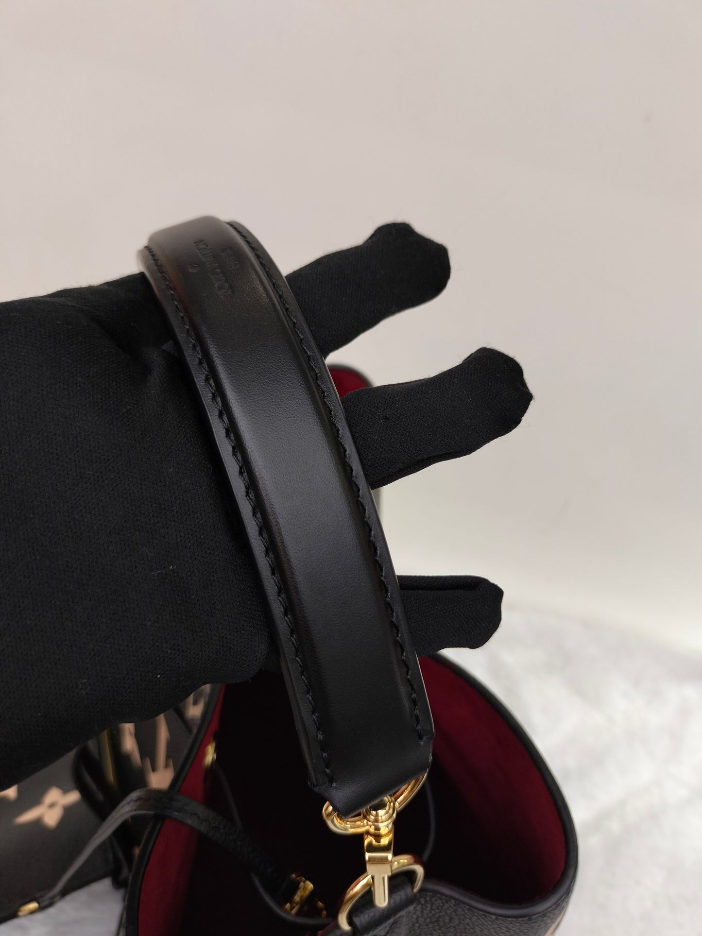 *Neverbeen Used* LV Neo Noe MM Monogram Empreinte Noir Creme 2023 (CHIP)