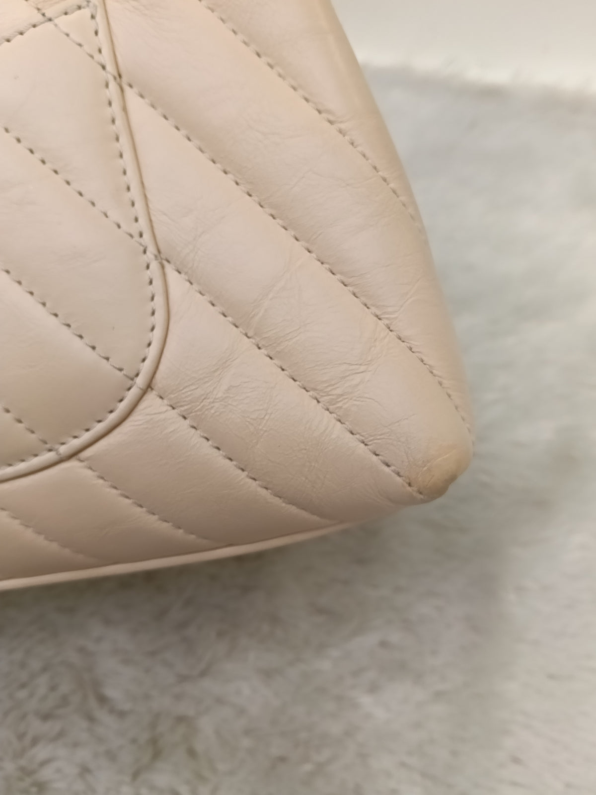 Chanel Coco Handle Small Chevron Calfskin Beige Handle Lizard GHW #25