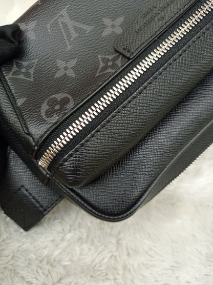 LV Outdoor Bumbag Taigarama Monogram Noir 2019