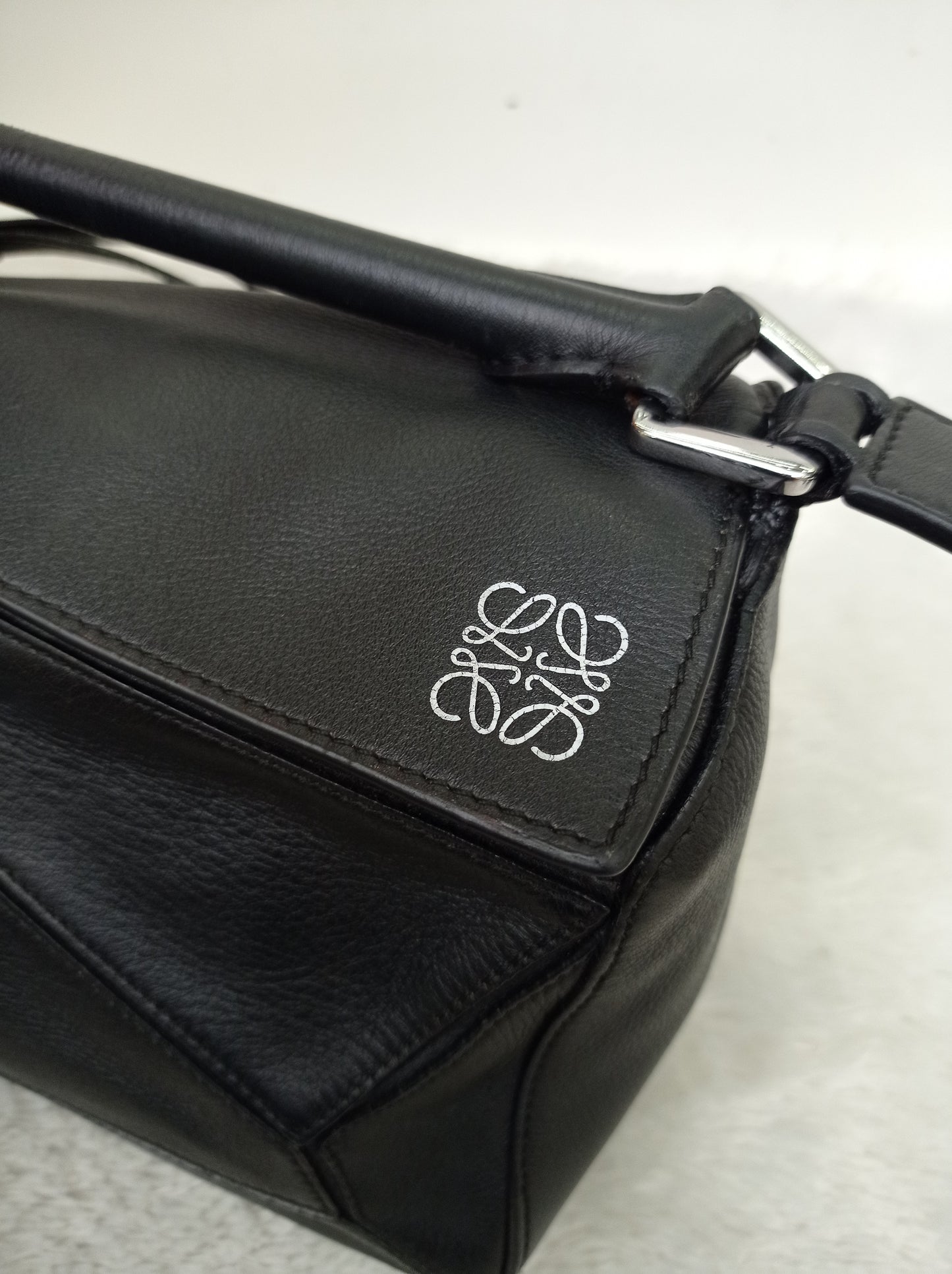 Loewe Puzzle Small Black SHW 2017