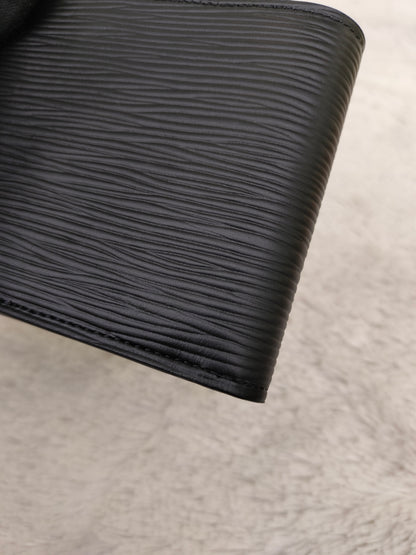 *NEW* LV Portefeuille Multiple Epi Noir M (CHIP)