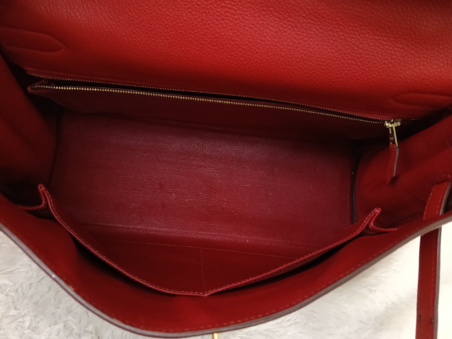 K32 Vibrato Rouge Vif GHW #G square