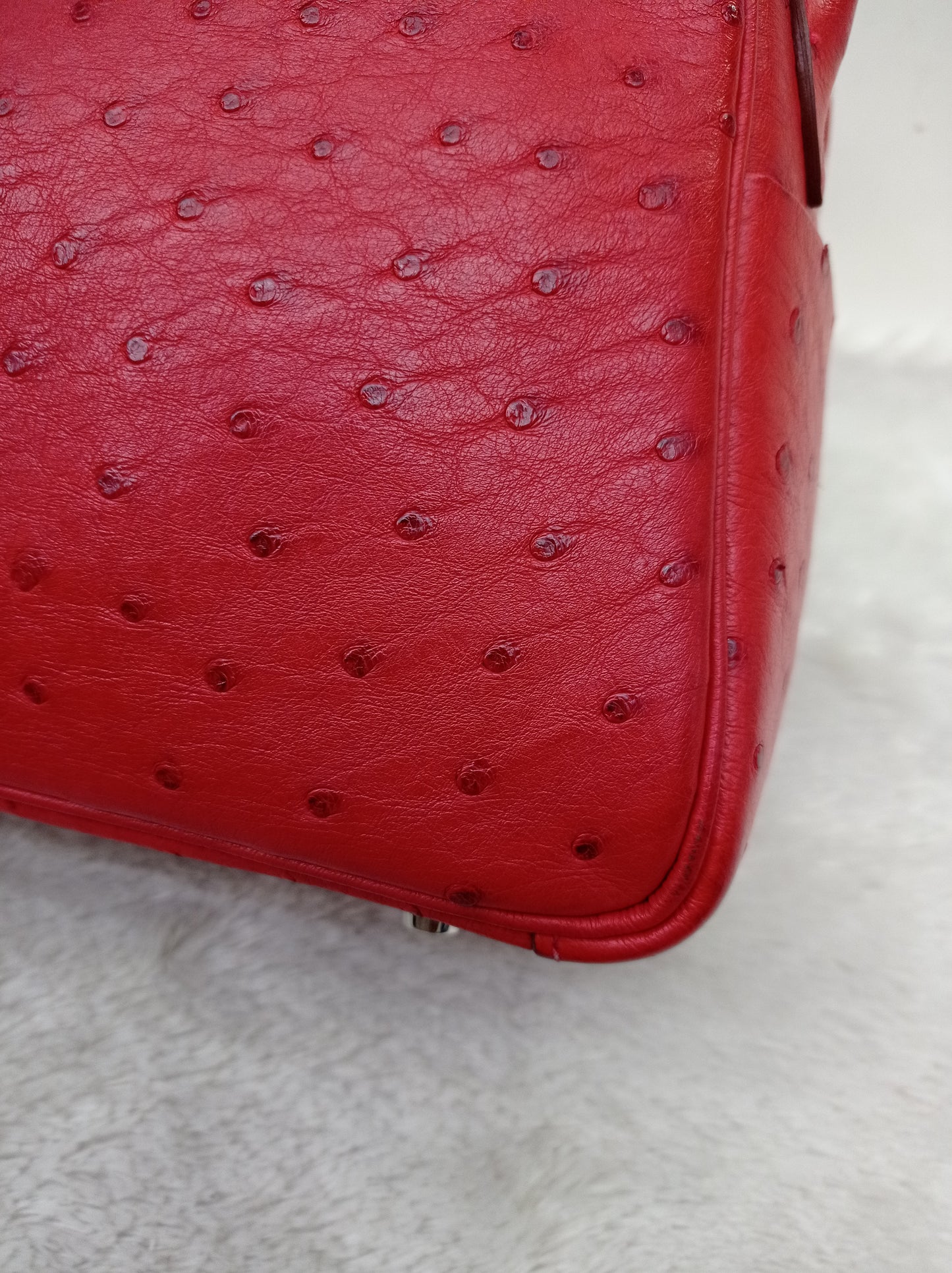 Lindy 26 Ostrich Rouge De Coeur PHW #X