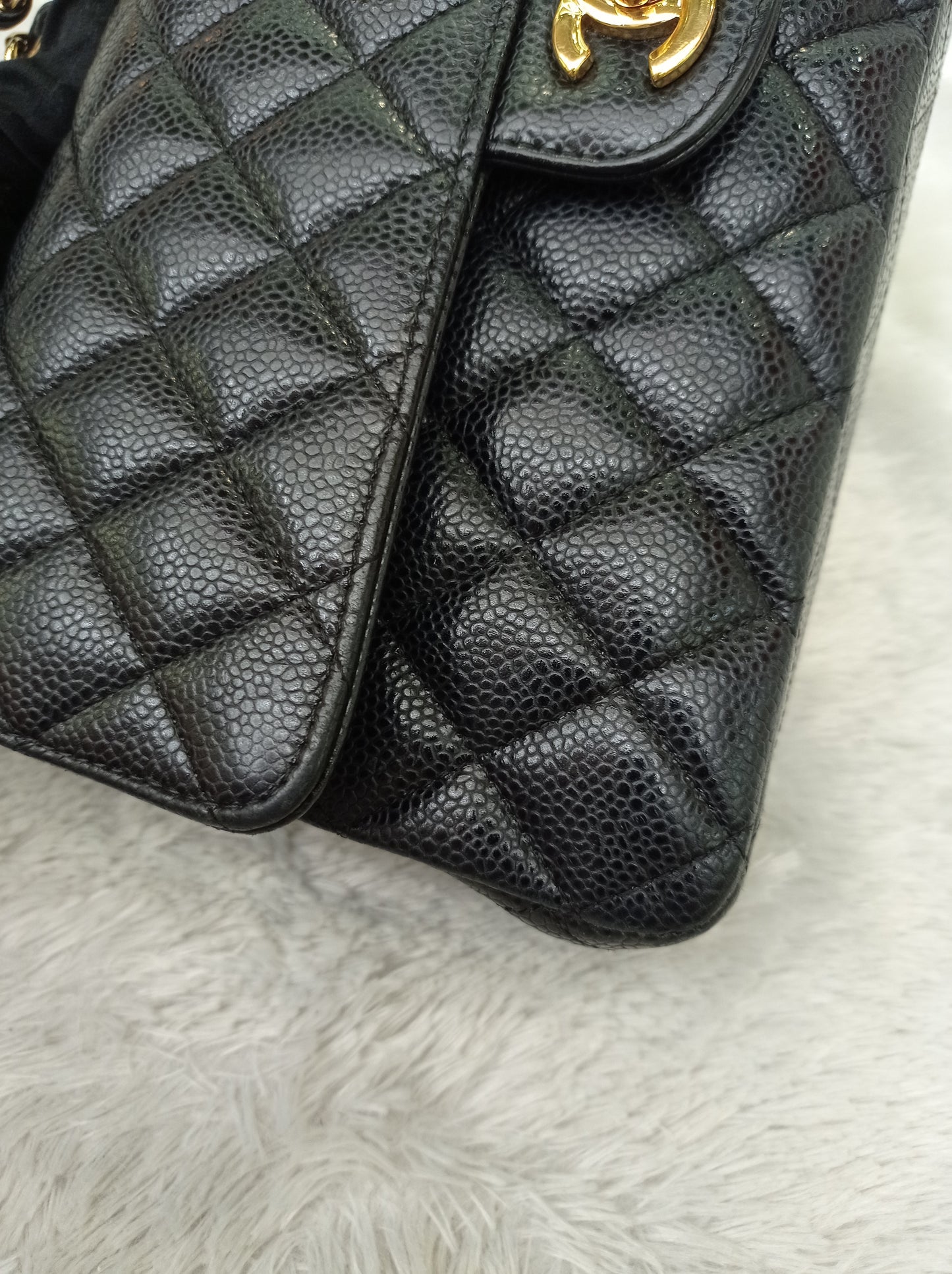 Chanel Medium Caviar Black GHW DF #20