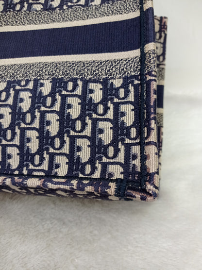 Dior Tote Book Medium Oblique Navy 2019