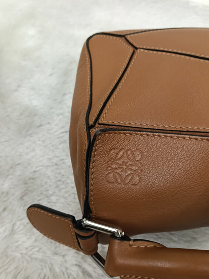 Loewe Puzzle Calfskin Small Tan SHW 2022
