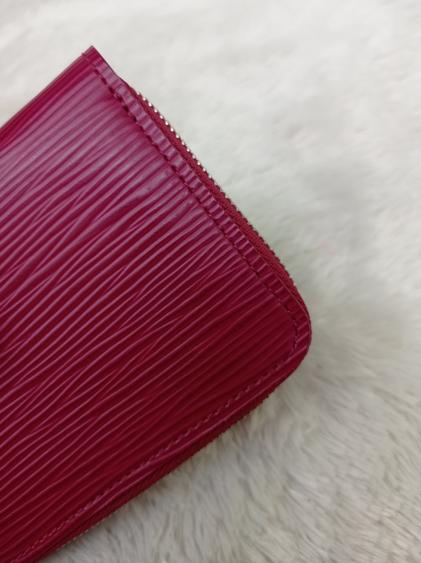 LV Zippy Coin Purse Epi Fuchsia