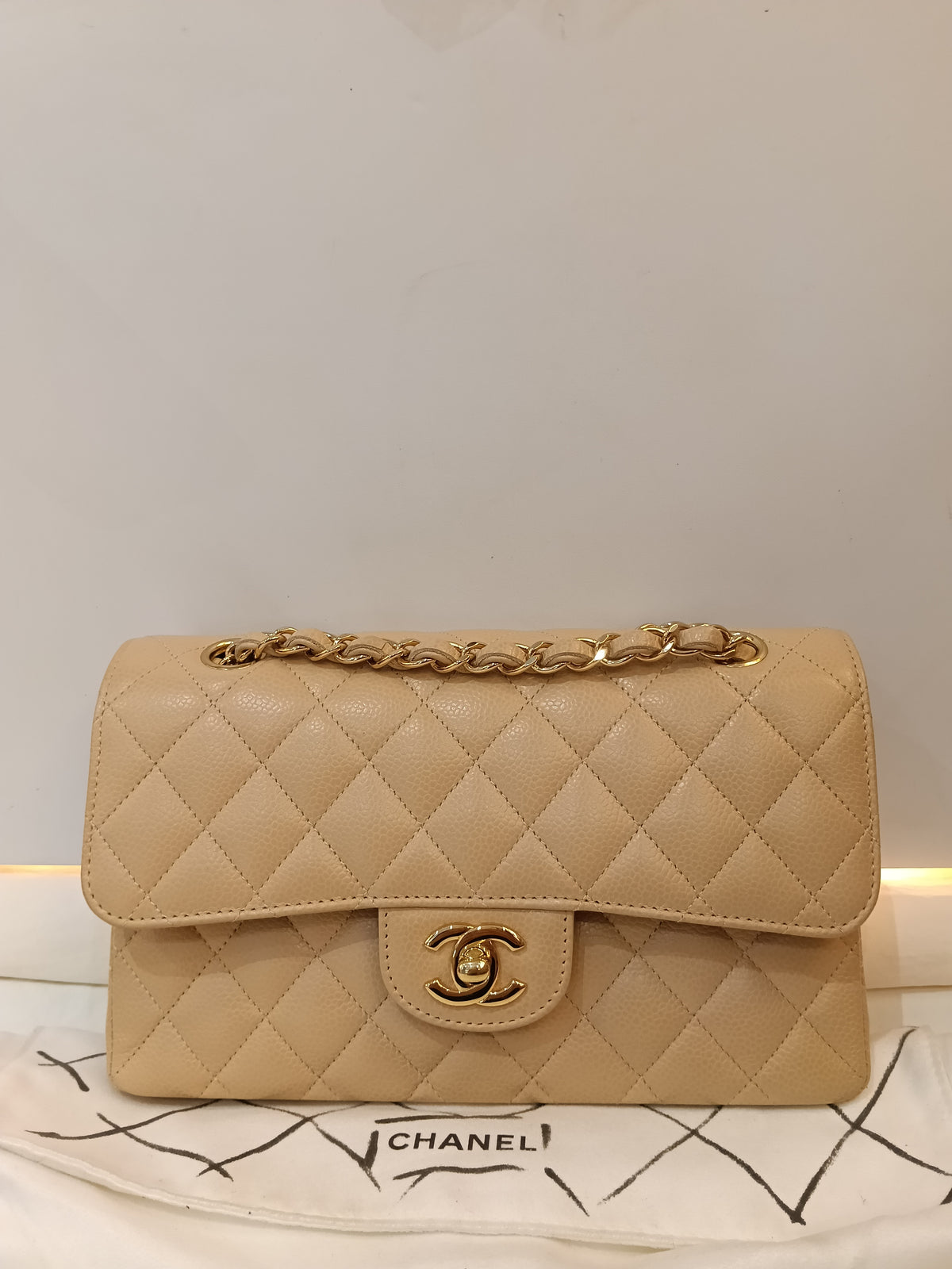 Chanel Small Caviar Beige GHW DF (CHIP)