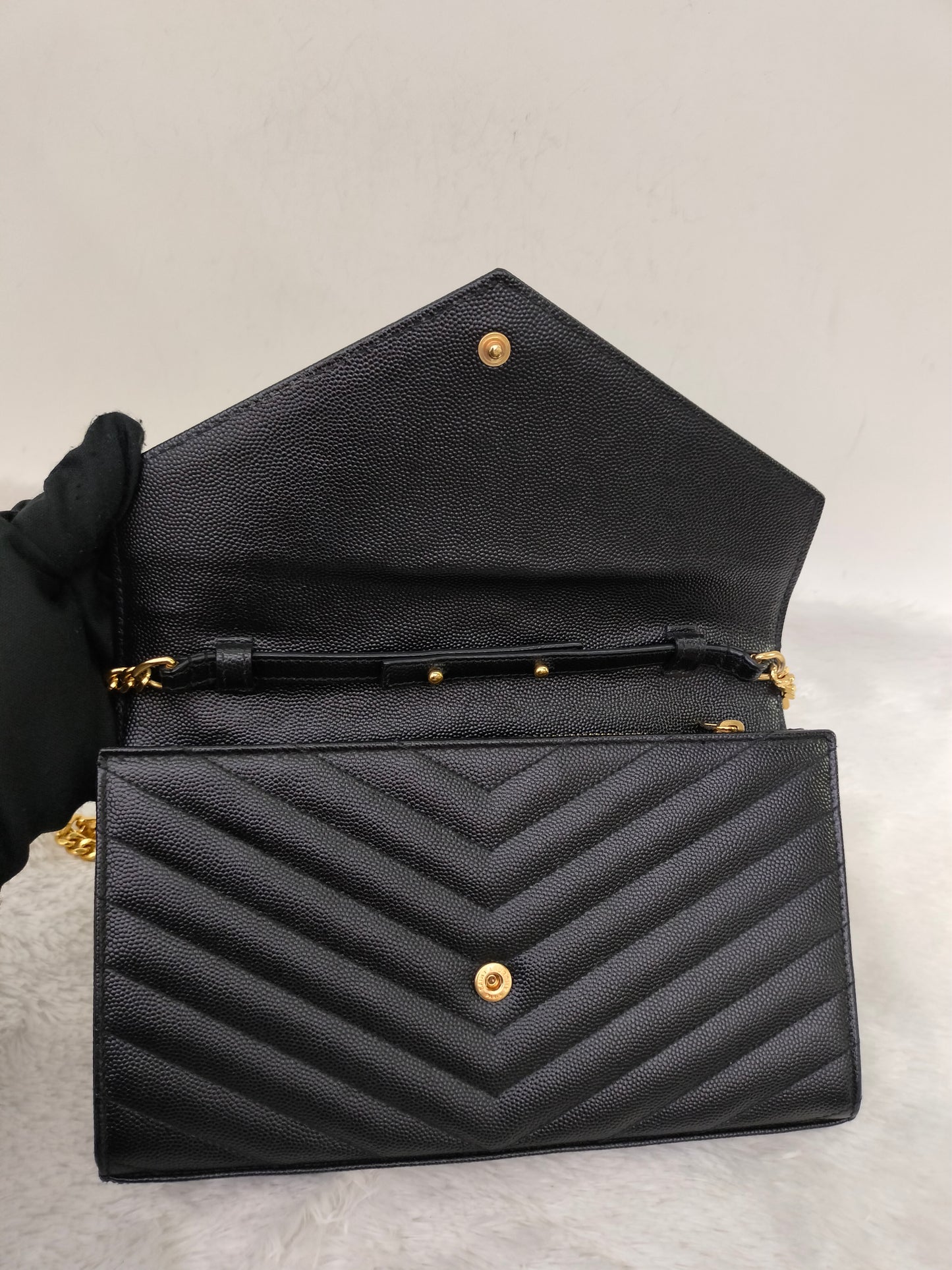 YsL WOC 22 Chevron Grained Black GHW 2021