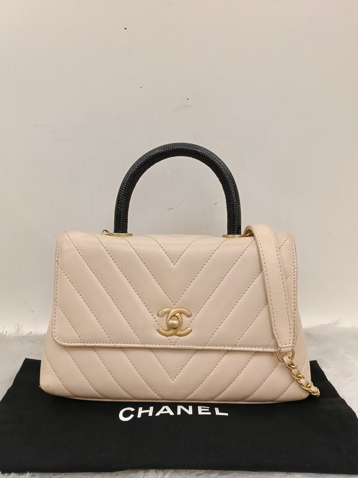Chanel Coco Handle Small Chevron Calfskin Beige Handle Lizard GHW #25