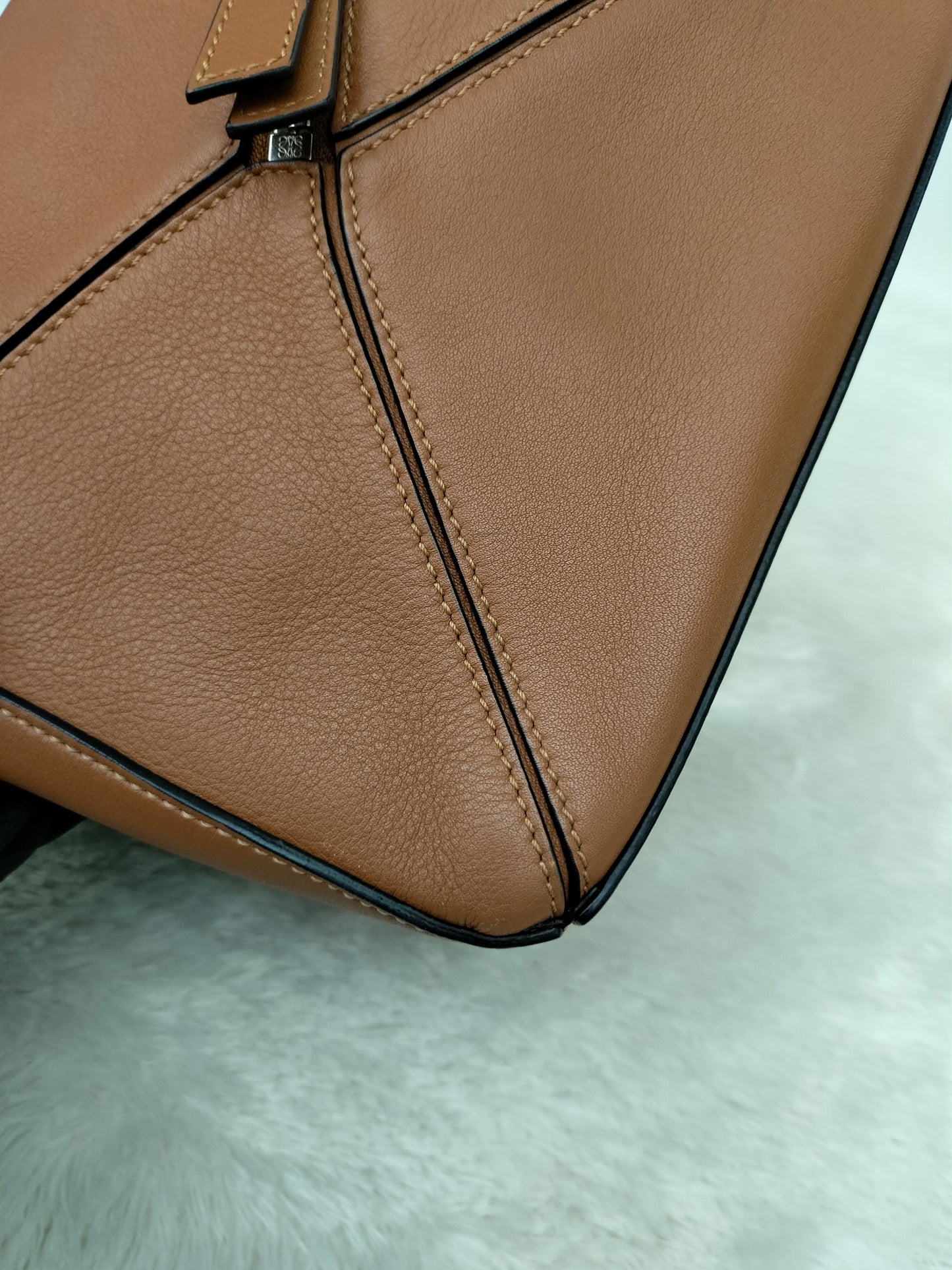 Loewe Puzzle Small Tan SHW 2019