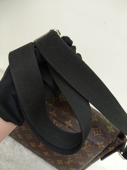 LV District PM Monogram Macassar