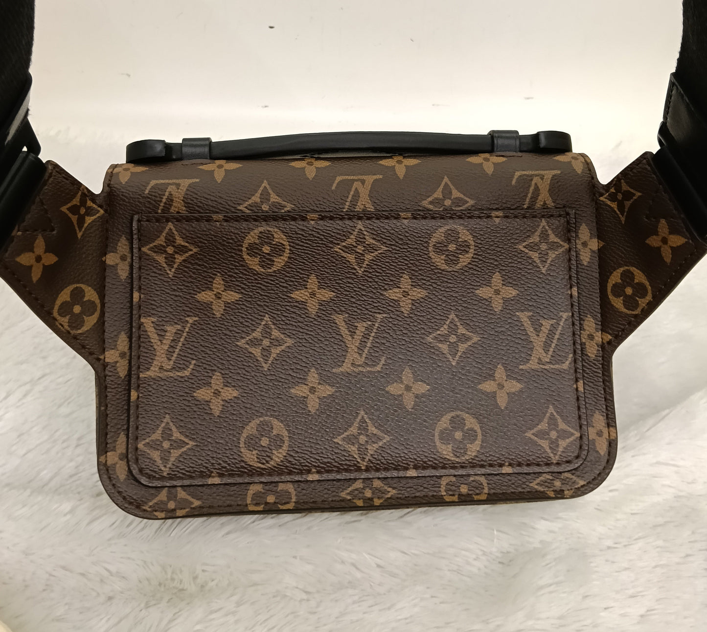 LV S Lock Waist Bag Monogram Macassar (CHIP)