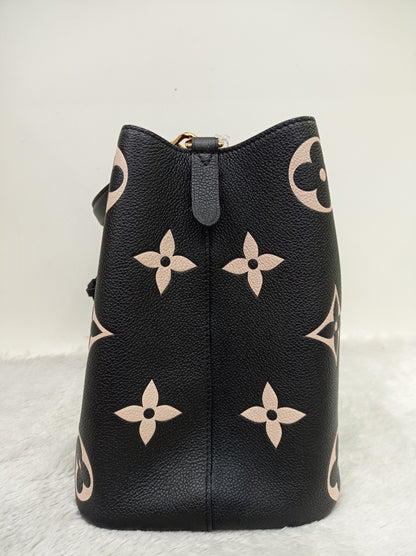 LV Neo Noe MM Monogram Empreinte Noir Creme 2022 (CHIP)