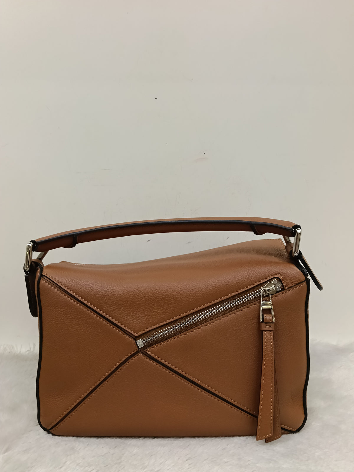Loewe Puzzle Small Calfskin Tan SHW 2021