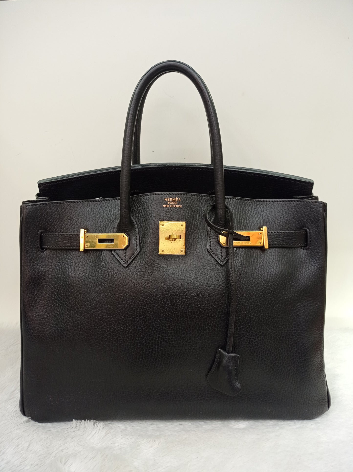 B35 Ardines Black GHW #F square