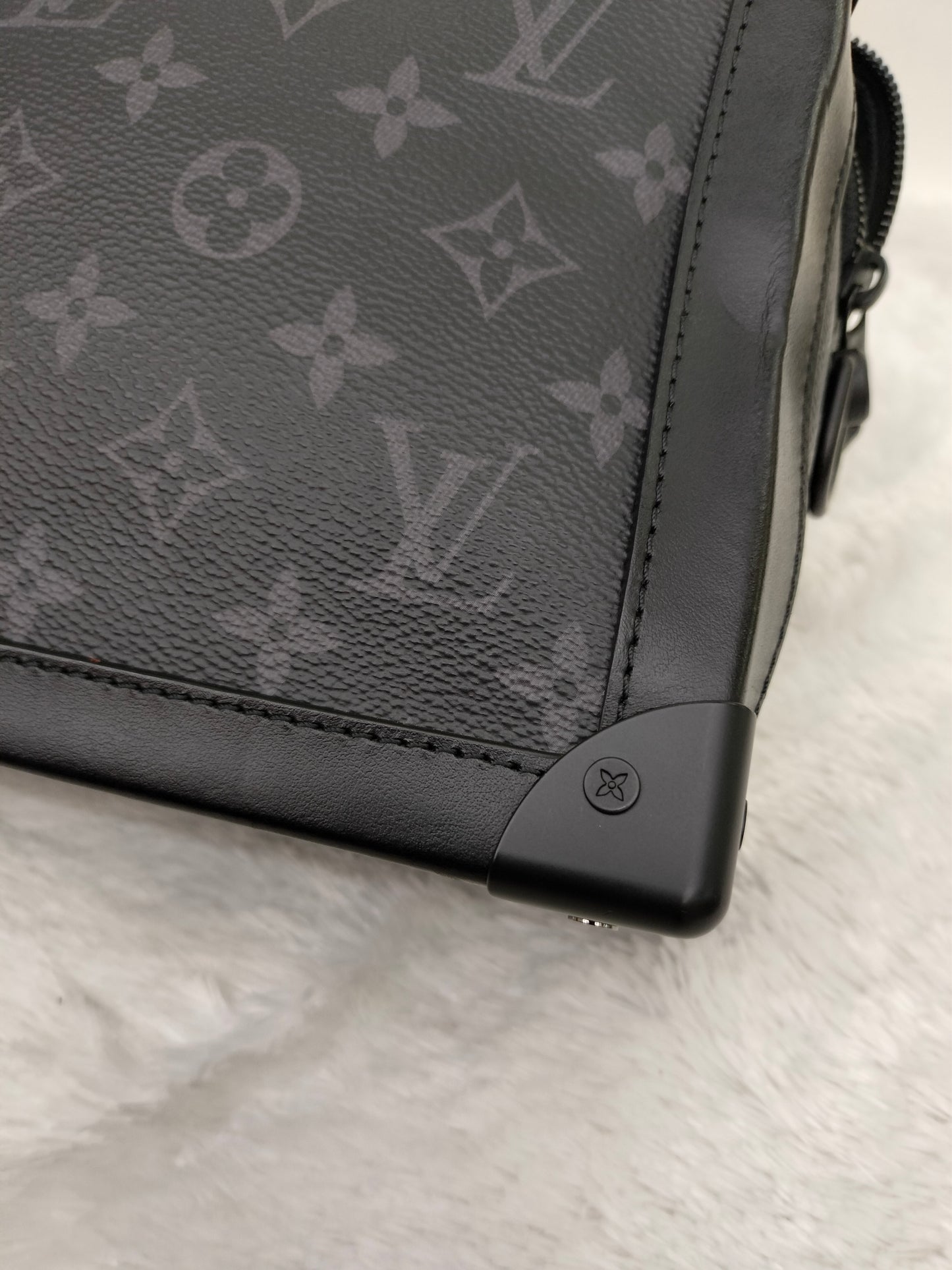 LV Soft Trunk Monogram Eclipse 2019