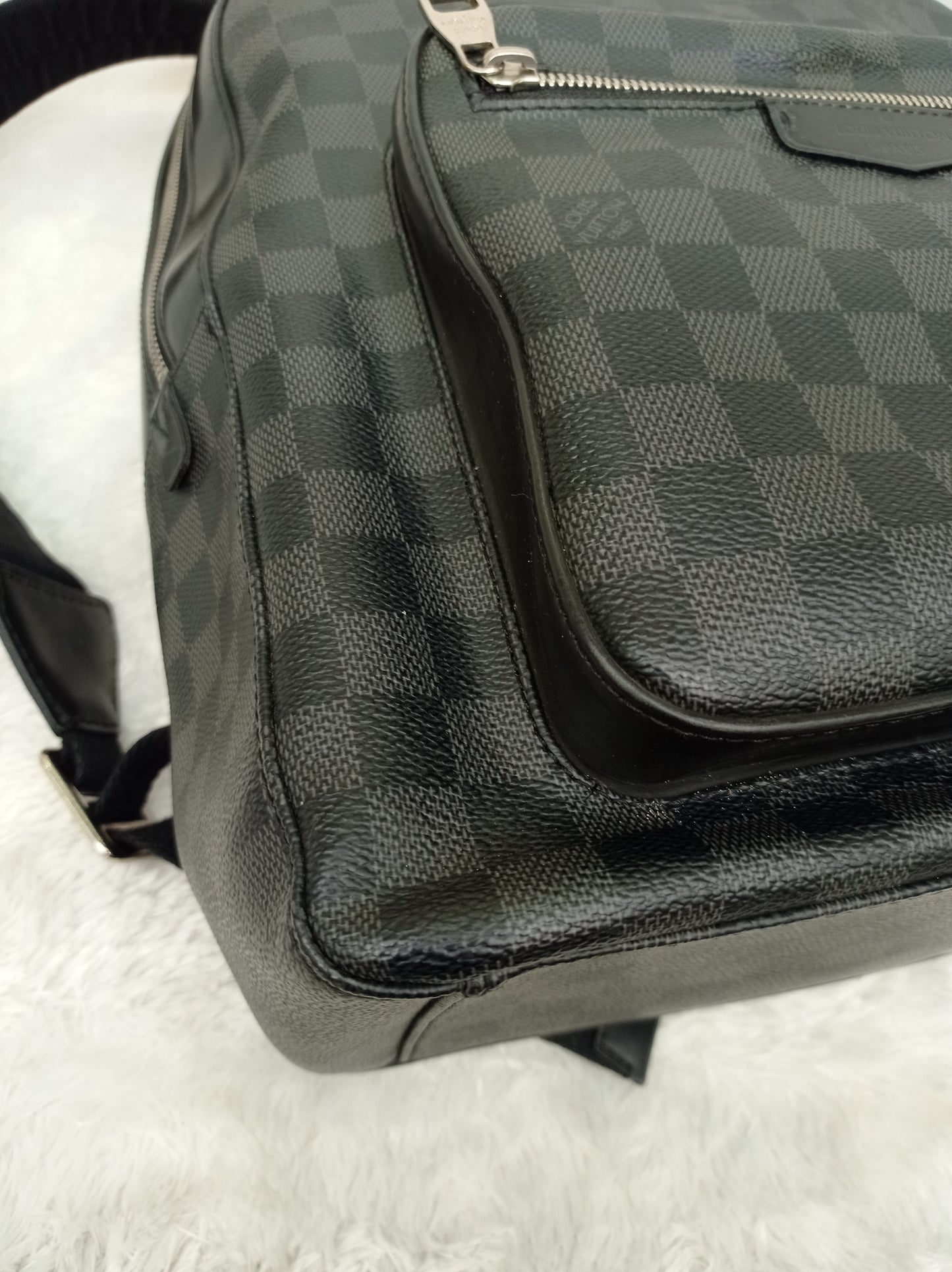LV Josh Backpack Graphite 2016