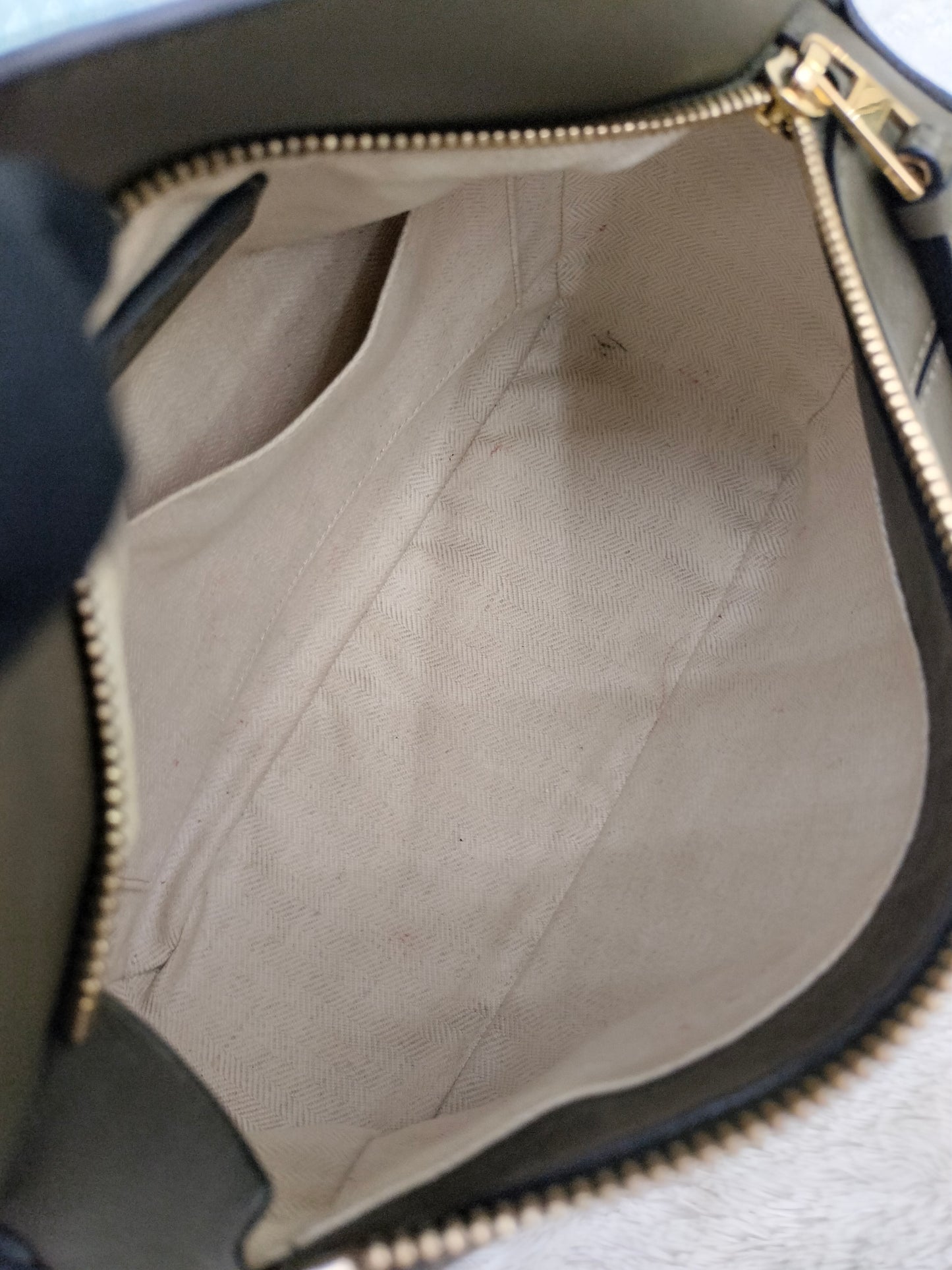 Loewe Puzzle Small Green Olive Oak GHW 2022