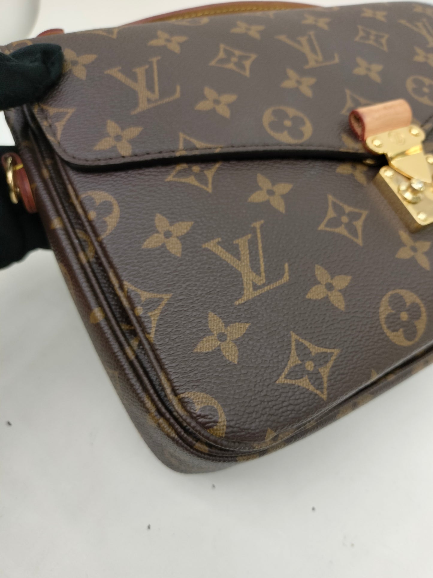 LV Metis Monogram (CHIP)