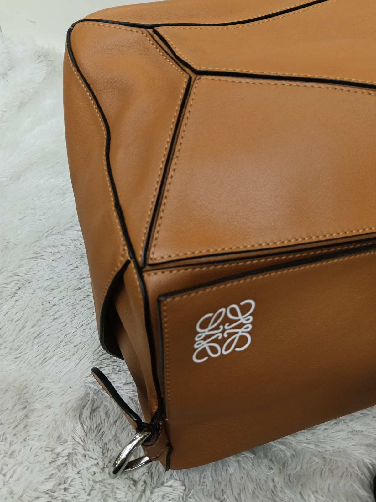 Loewe Puzzle Large Calfskin Tan SHW 2016
