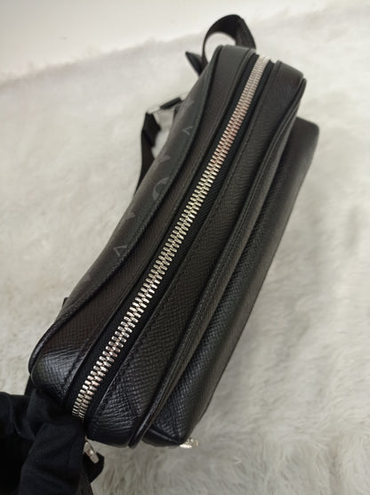 LV Outdoor Bumbag Taigarama Monogram Noir 2019