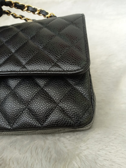 Chanel Medium Caviar Black GHW DF (CHIP)