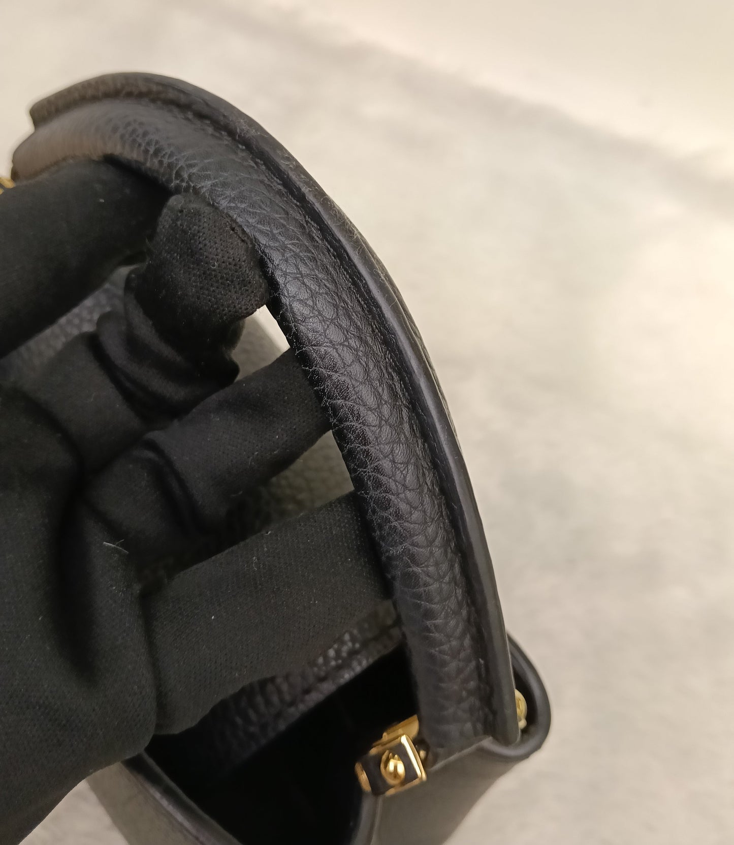 LV Capucines Mini Taurillon Black 2020