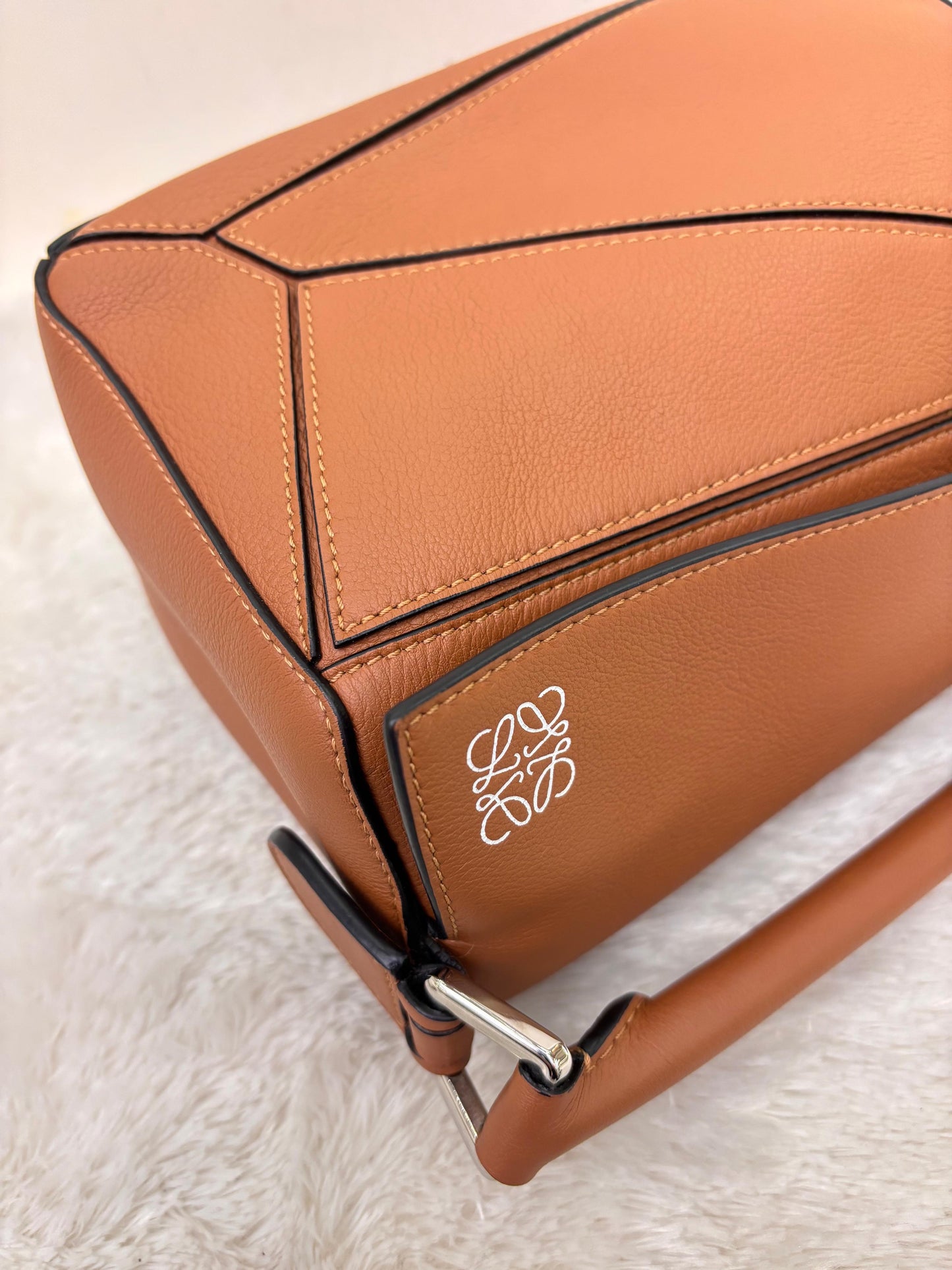 Loewe Puzzle Small Tan SHW 2020