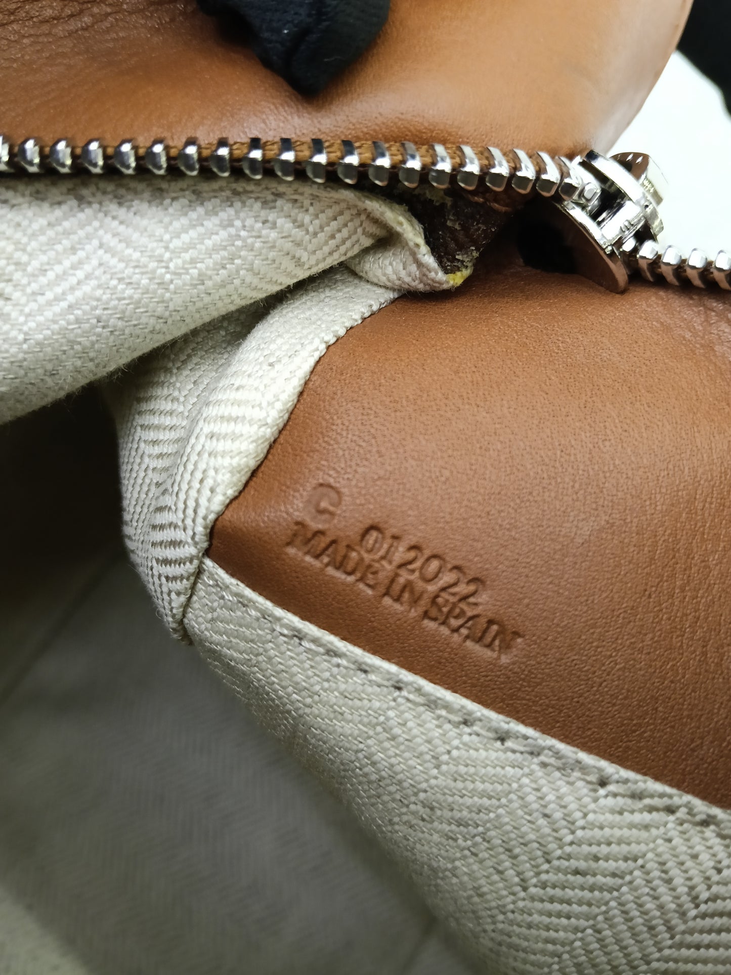 Loewe Puzzle Small Tan SHW 2020