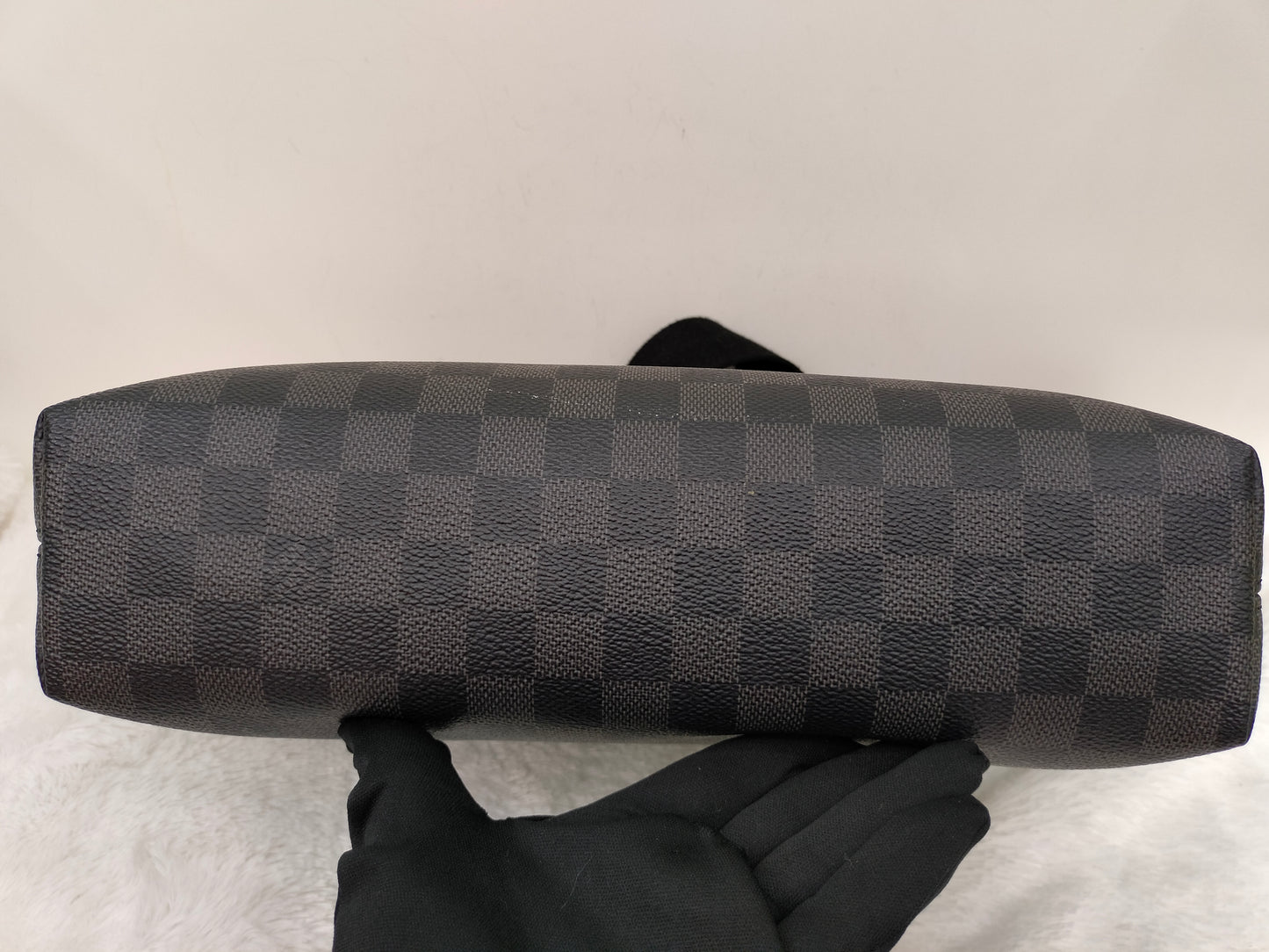 LV Mick Messenger Graphite 2017