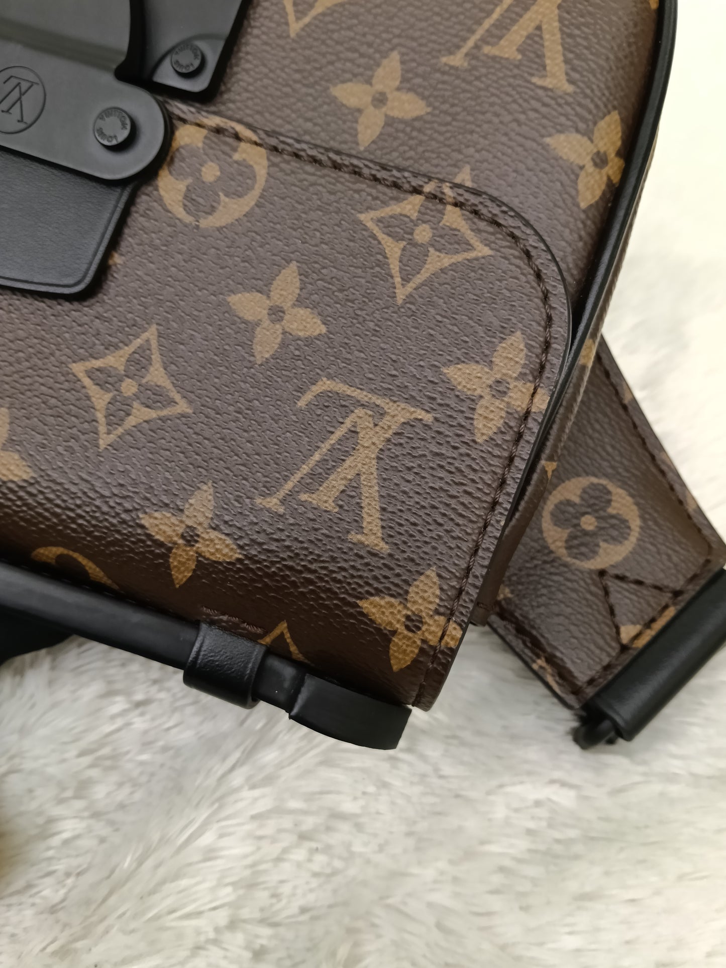 LV S Lock Waist Bag Monogram Macassar (CHIP)