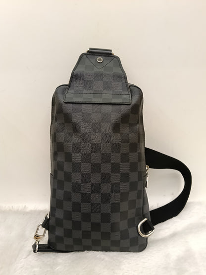 LV Avenue Sling Graphite 2020