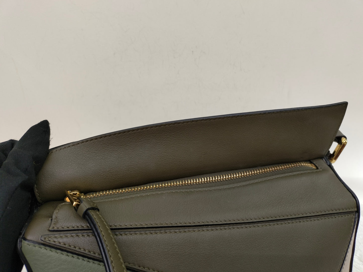 Loewe Puzzle Small Green Olive Oak GHW 2022