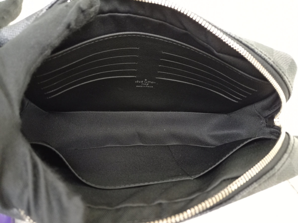 LV Kasai Clutch Graphite 2018