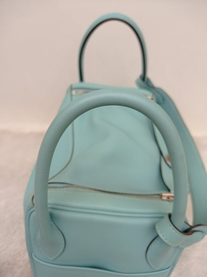 Lindy 30 Evercolour Blue Atol PHW #T