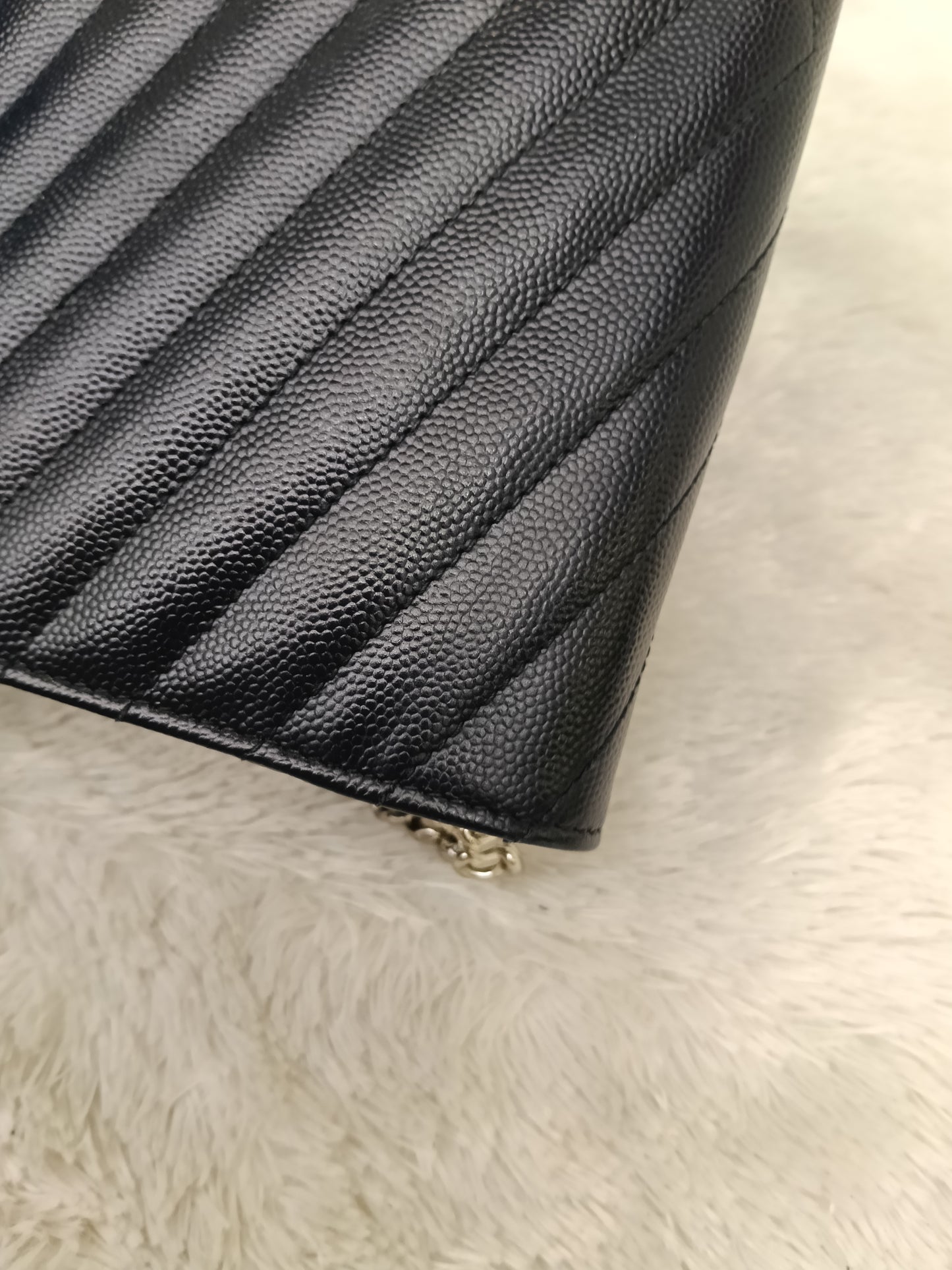 YsL WOC 22 Matelasse Monogramme Grained Navy SHW 2018