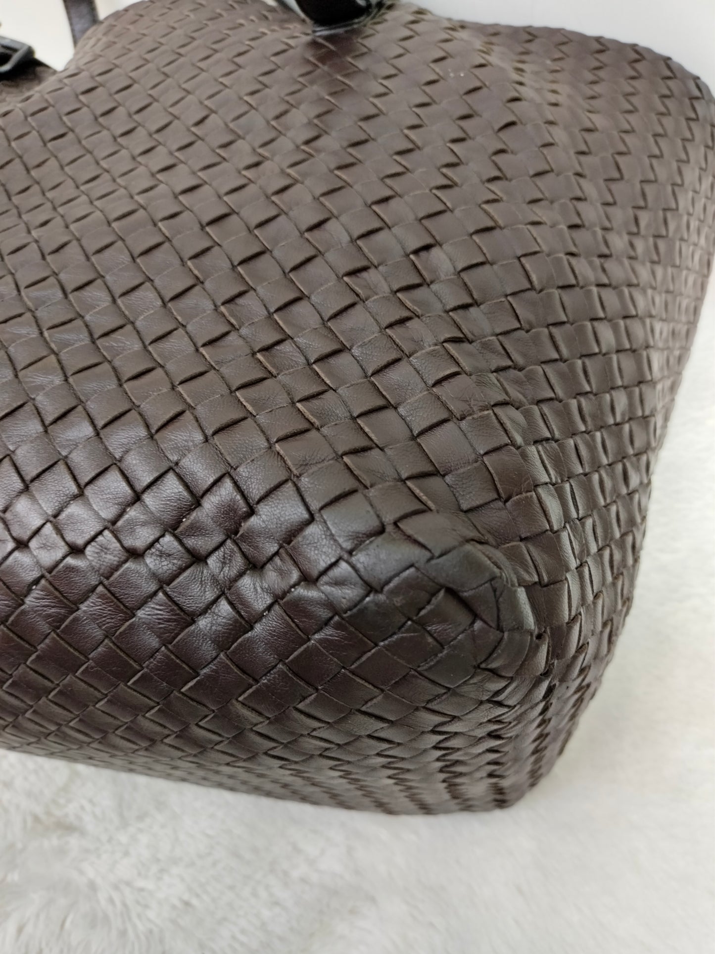 Bottega Veneta Cesta Shopper Tote Intrecciato Dark Brown