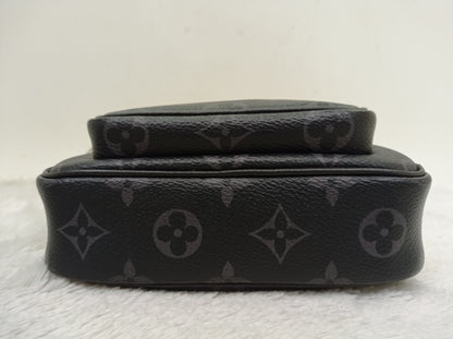 LV Outdoor Pouch Monogram Eclipse (CHIP)