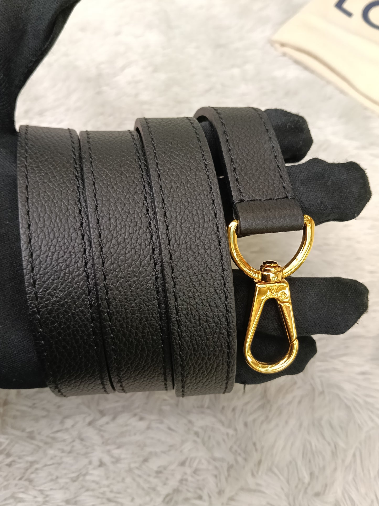 LV Lockmeto Tote Taurillon Noir 2017