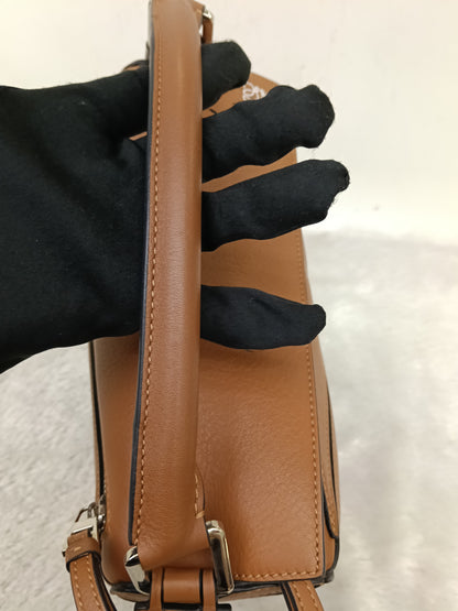 Loewe Puzzle Small Calfskin Tan SHW 2020